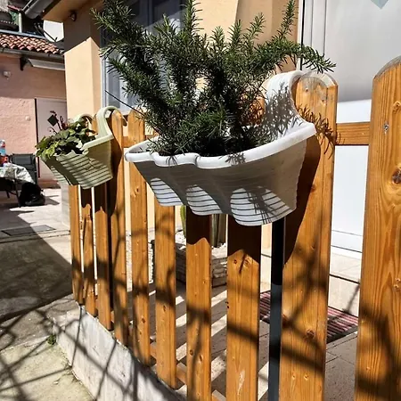 With Parking Space - 26944 Apartamento Pula